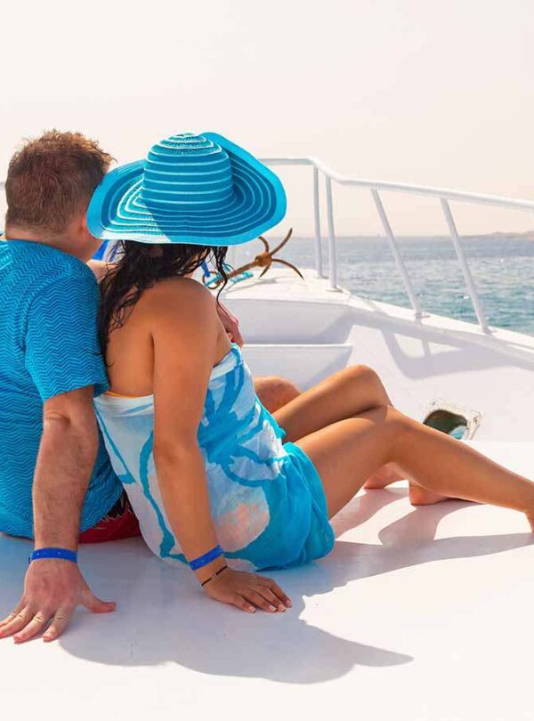 Private yacht cruise in Sharm El Sheikh with Kimidar Tours, featuring snorkeling, diving, and luxury Red Sea experiences.
